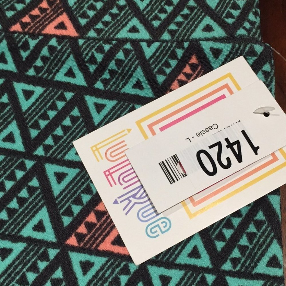 L LuLaRoe Cassie Skirt B06 32 - Picture 3 of 4